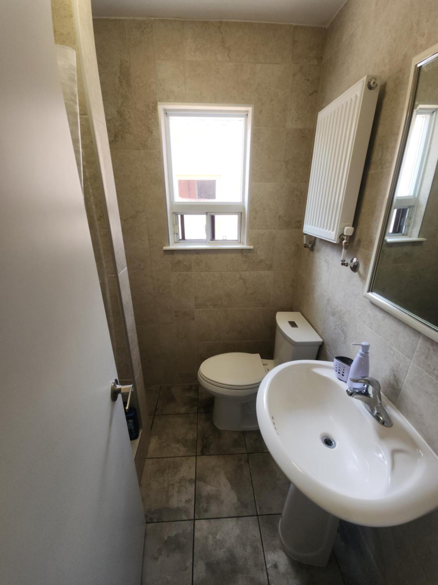 Affordable/Quiet Private Room โตรอนโต ภายนอก รูปภาพ